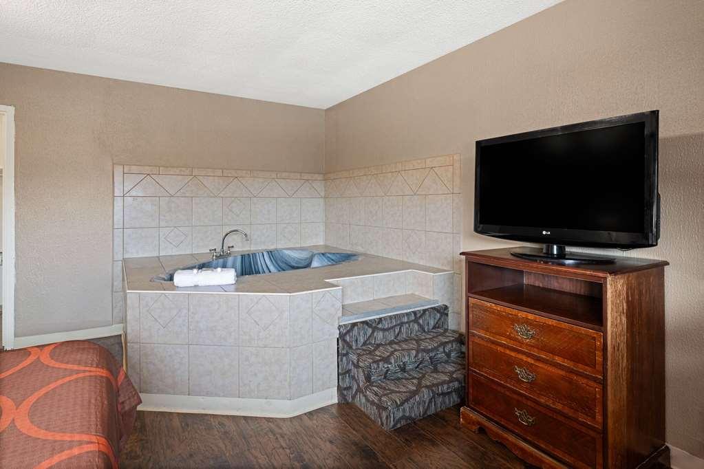 Rodeway Inn Youngstown Camera foto