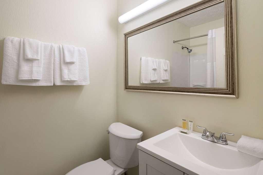 Rodeway Inn Youngstown Camera foto
